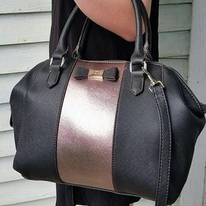 LIZ CLAIBORNE LUXURY COLLECTION BOW HANDBAG EGPC